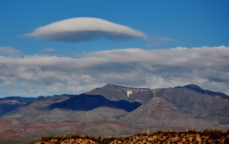 lenticular cloud