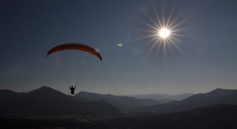 Paragliding silowette